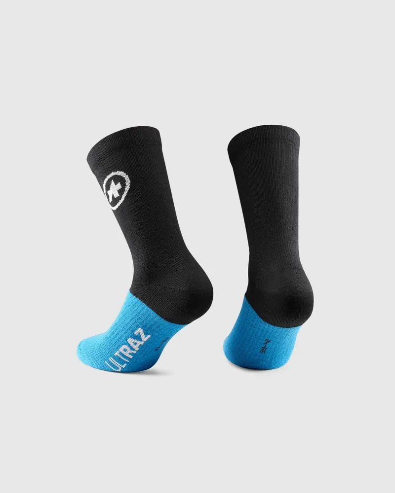 Assos Ultraz 3/3 Winter Socks Evo Black Series-1