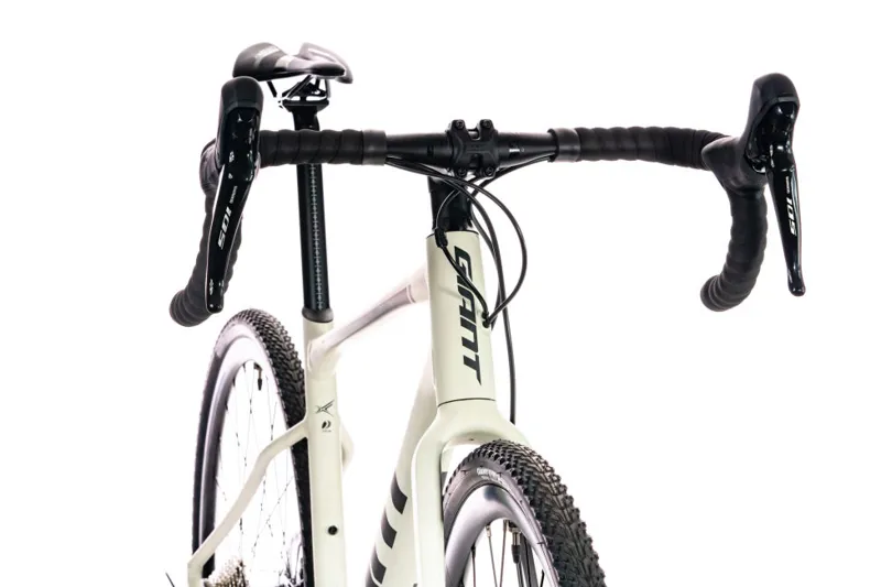 2020 Giant Revolt 0 Gravel Bike in Grey-5