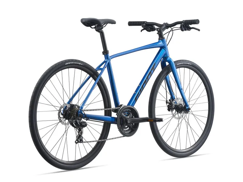 2021 Giant Escape 3 Disc Hybrid Bike in 