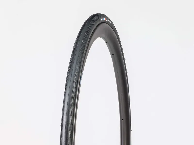 Bontrager R3 Hard Case Lite 700x25c Road Tyre in Black