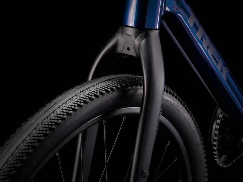 Trek Dual Sport 2 Hybrid Bike in Mulsanne Blue-8