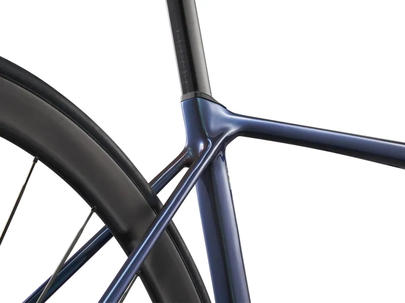 Giant TCR Advanced Pro 0-Di2 Road Bike In Gloss Ocean Twilight/Lightning-7