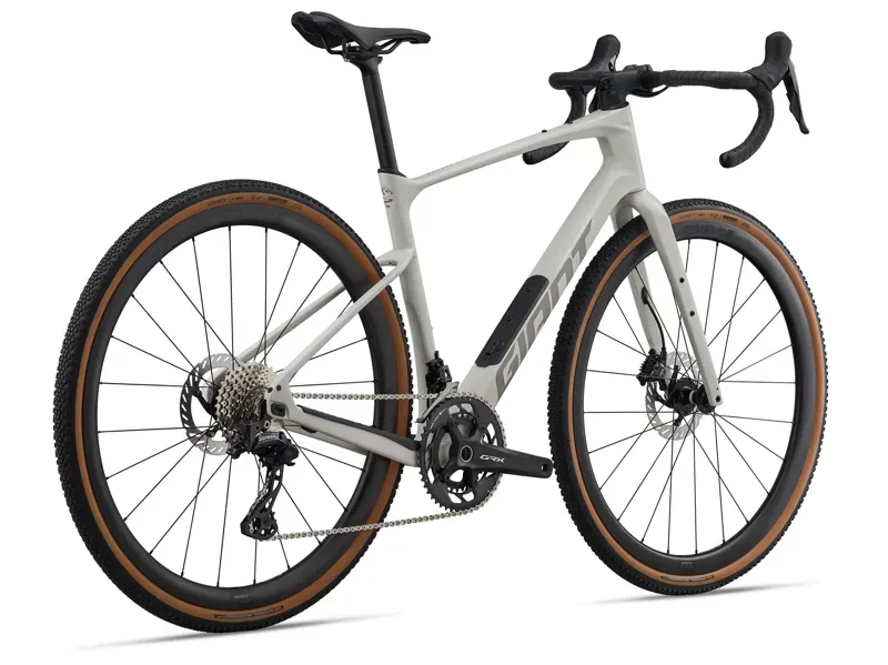 Giant Revolt Advanced 0 Gravel Bike in Snow Drift-1