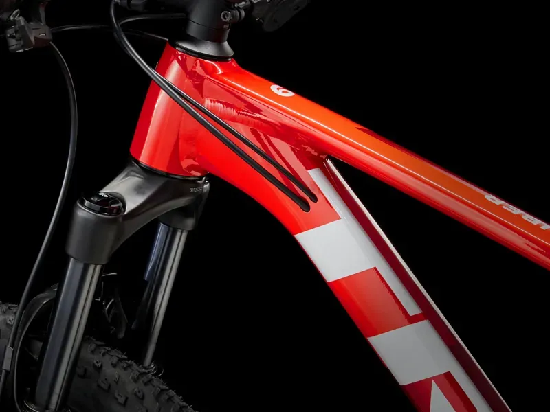 Trek Procaliber 6 Moutain Bike In Viper Red/Crimson-4