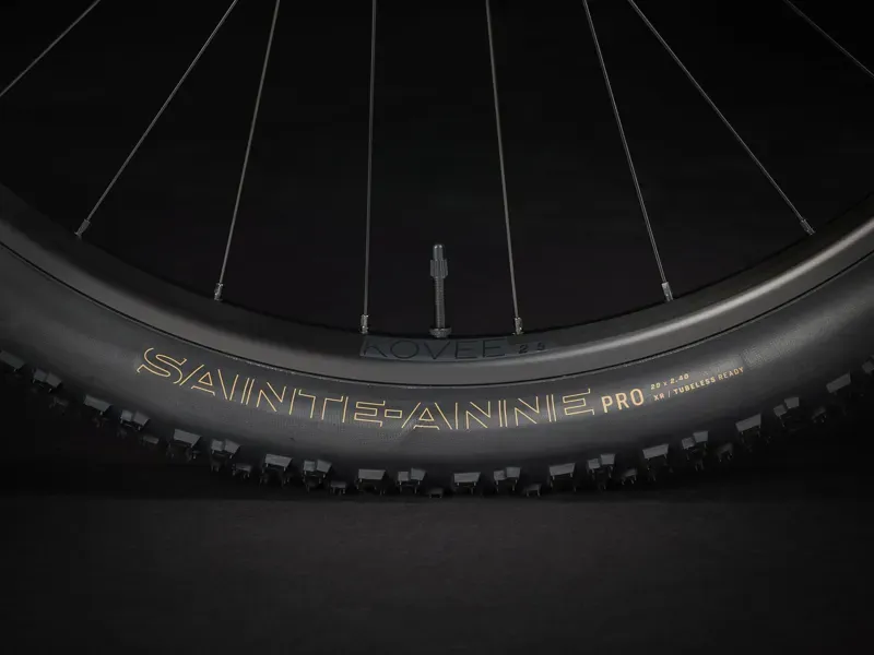 Trek Procaliber 6 Moutain Bike In Viper Red/Crimson-5