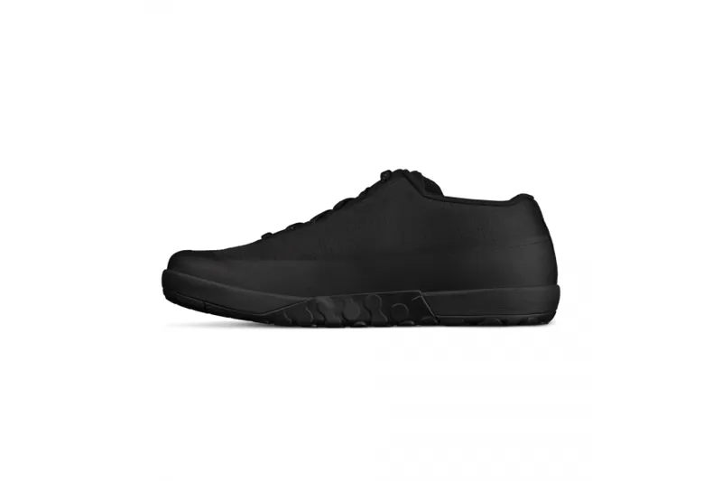 Fizik Gravita Versor Clip Shoes in Black-1