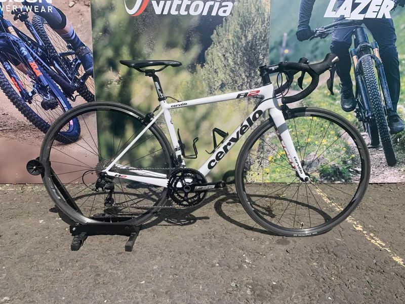 Trade-In Cervelo R2 Road Bike 48cm in White/Red