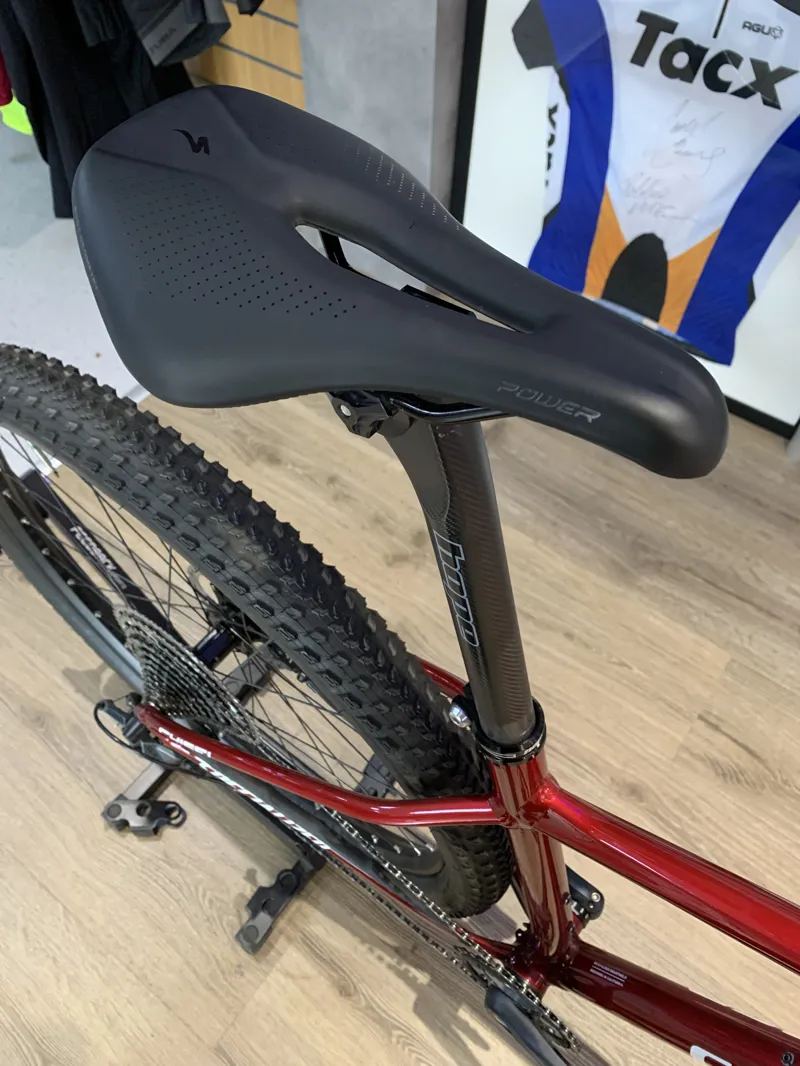 Trade-In Specialized Chisel Mountain Bike Medium in Red-6
