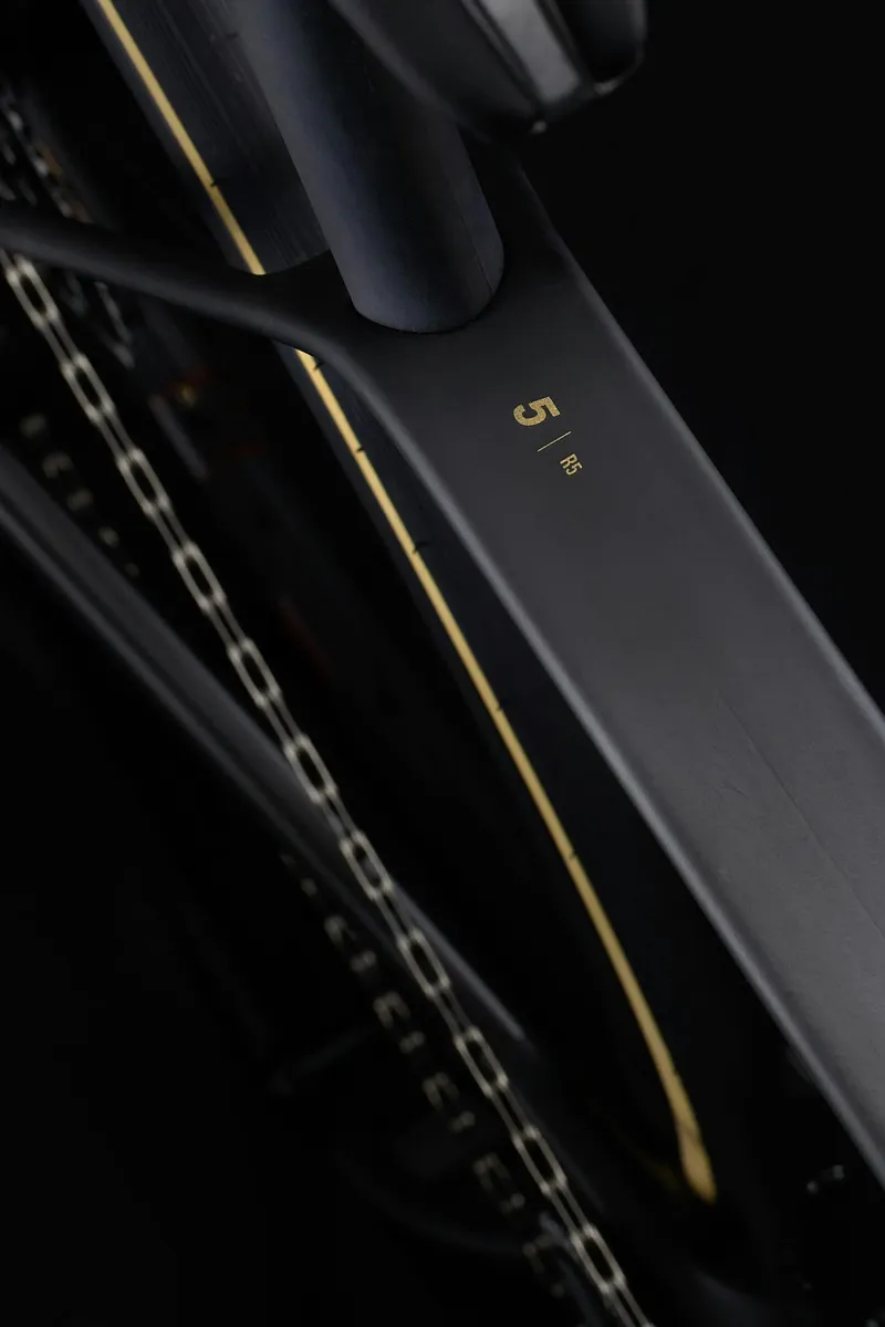 2026 Cervelo R5 Force AXS Road Bike in Five Black/Silver-3