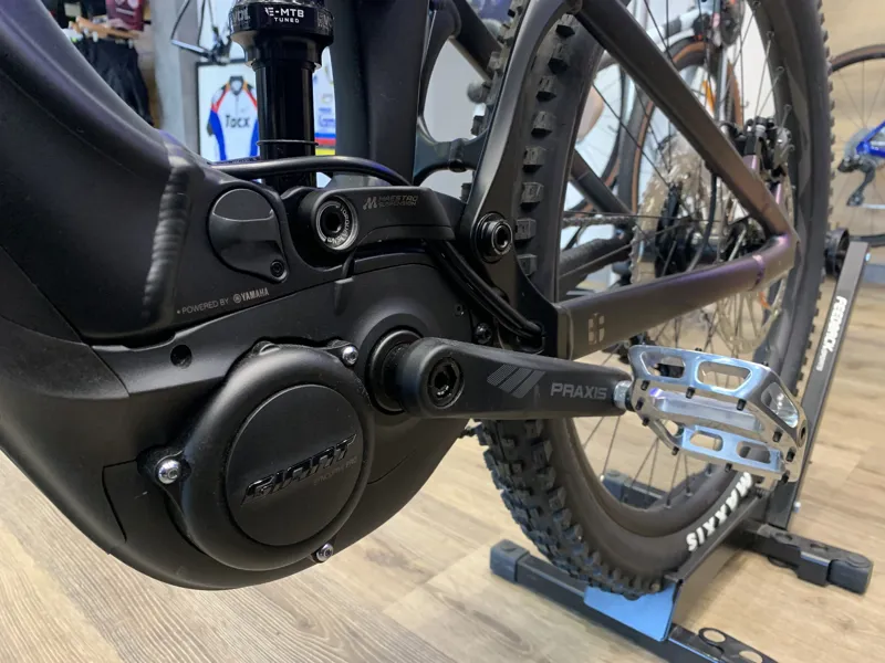 Liv Intrigue X E+ 2 Pro 2 Electric Mountain Bike in Dark Iridescent-7