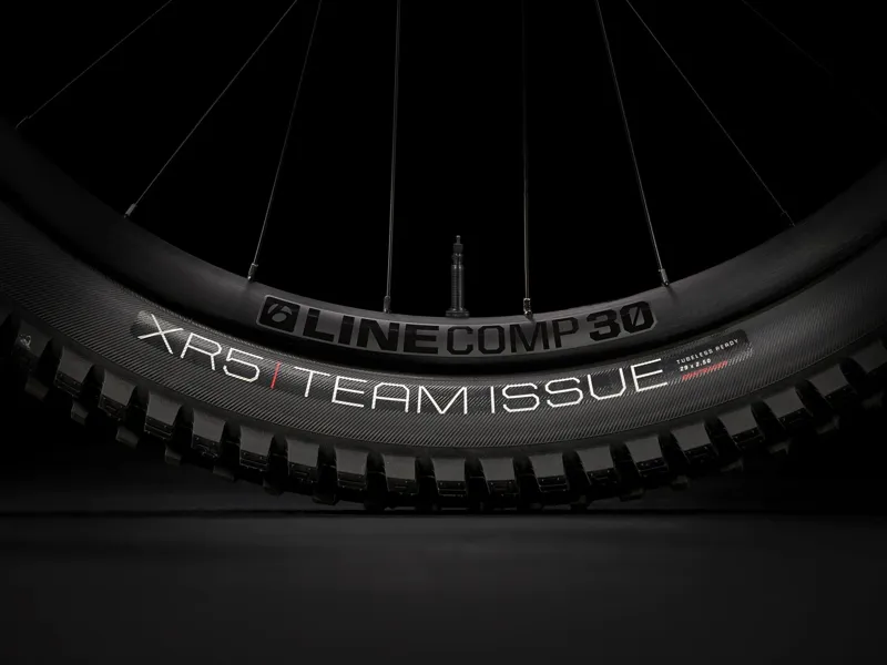 Trek Rail 7 Deore/Xt Electric Mountain Bike in Blue Sage-11