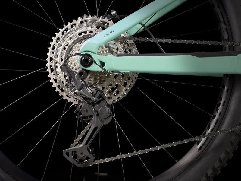 Trek Rail 7 Deore/Xt Electric Mountain Bike in Blue Sage-10