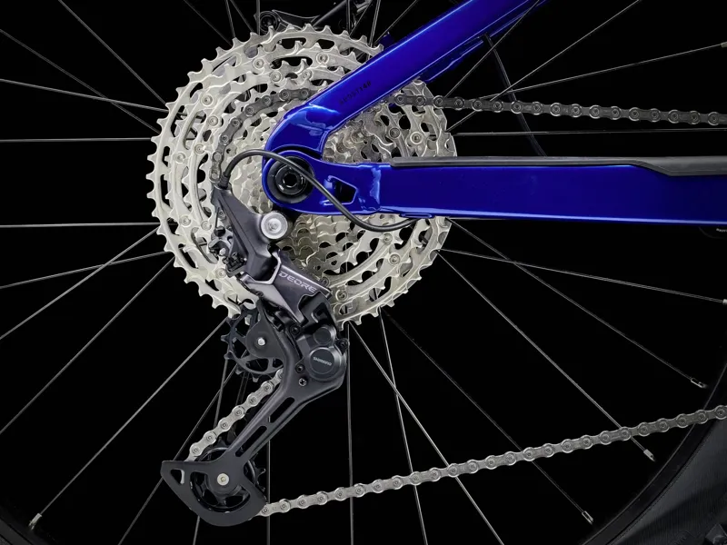 Trek Rail 9.5 Gen 4 E-Mountain Bike in Hex Blue-10