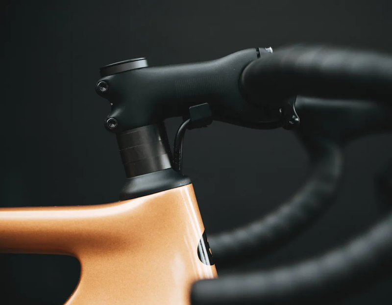 Cervelo Soloist Ultegra Di2 Road Bike in Gold Dust-4