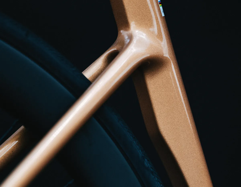 Cervelo Soloist Ultegra Di2 Road Bike in Gold Dust-5