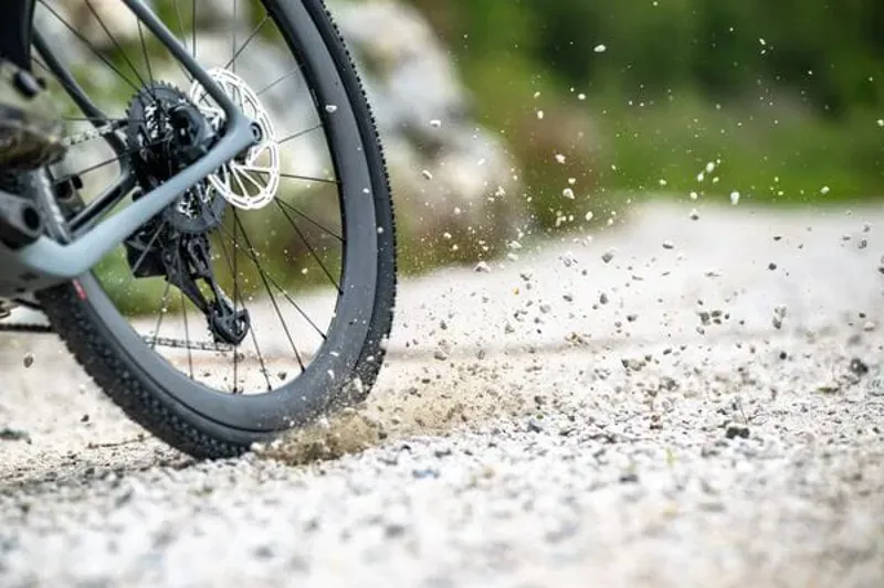 TYRE Vit Ter T50 700x4-1