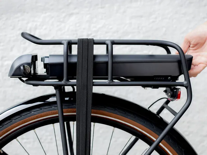 Trek Verve+ 2 Lowstep 300wh Electric Hybrid Bike in Deep Dark Blue-8