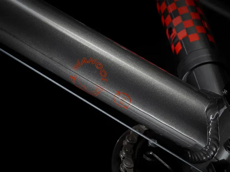 Trek Wahoo 24 Hybrid Kids Bike in Grey-7